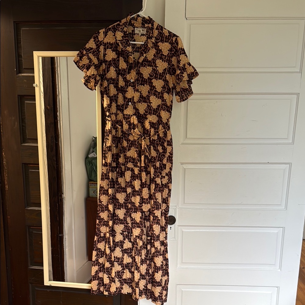 Mille “Victoria Dress”: Floral Print Maxi Dress